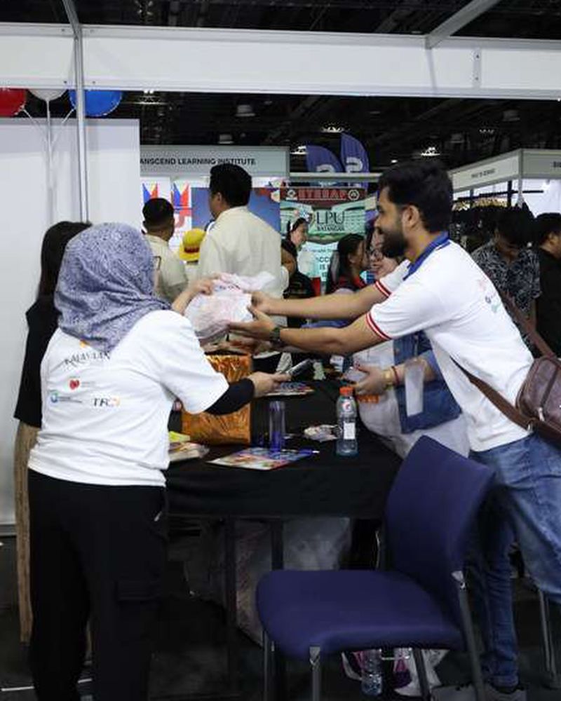 Barrio Fiesta Dubai large-scale brand festival booth and customer engagement